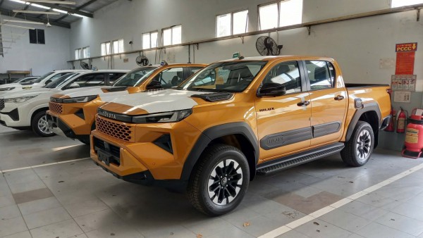 Giá xe Toyota Hilux tại Nghệ An tháng 7/2026: Ưu đãi lăn bánh và đánh giá phiên bản